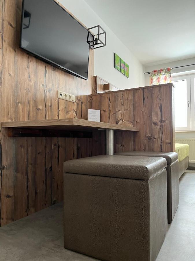Hofmann'S Apartements & Ferienwohnungen Oberdachstetten Екстериор снимка