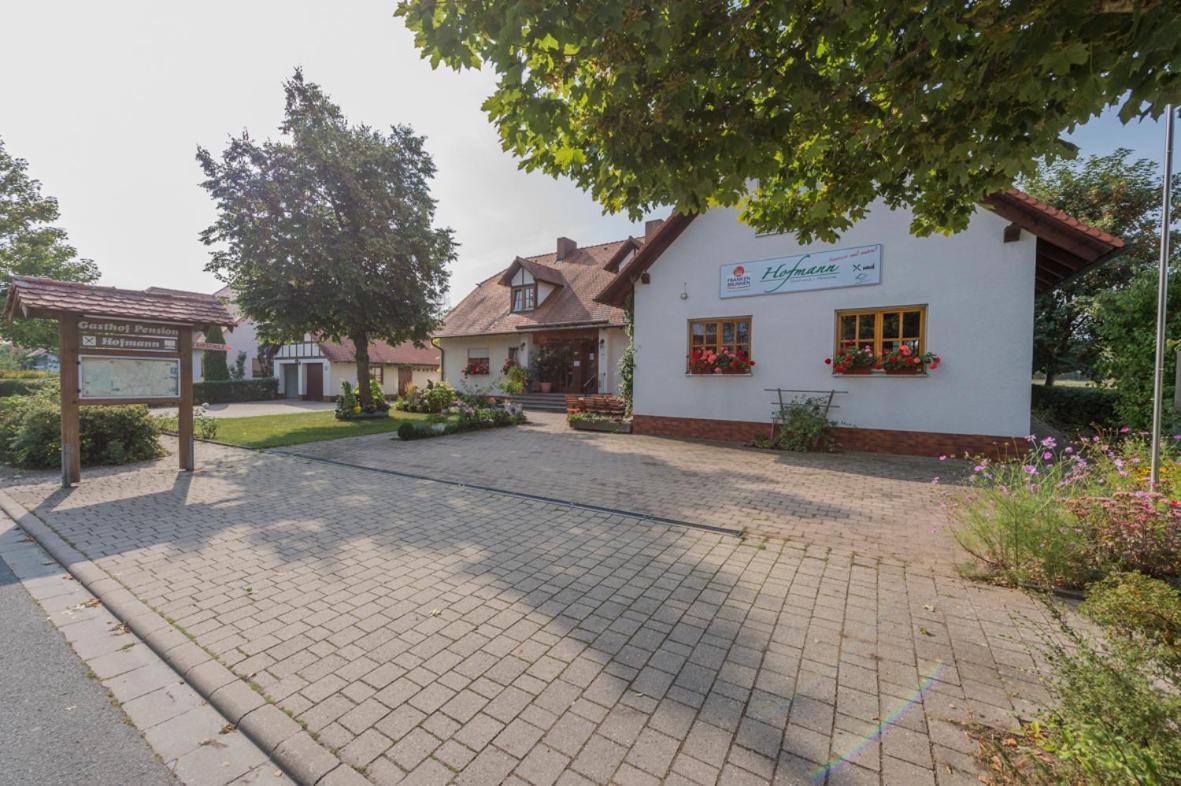 Hofmann'S Apartements & Ferienwohnungen Oberdachstetten Екстериор снимка